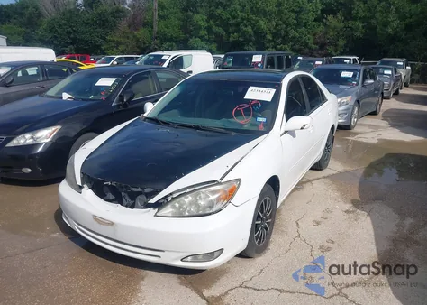 2004 Toyota Camry Le/Se/Std/Xle z USA, uszkodzony, nr VIN JTDBE32K740258869